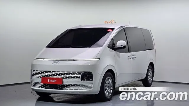 Фотография автомобиля — Hyundai Staria