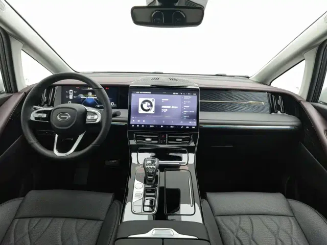 GAC Trumpchi M8 — Фото автомобиля 5