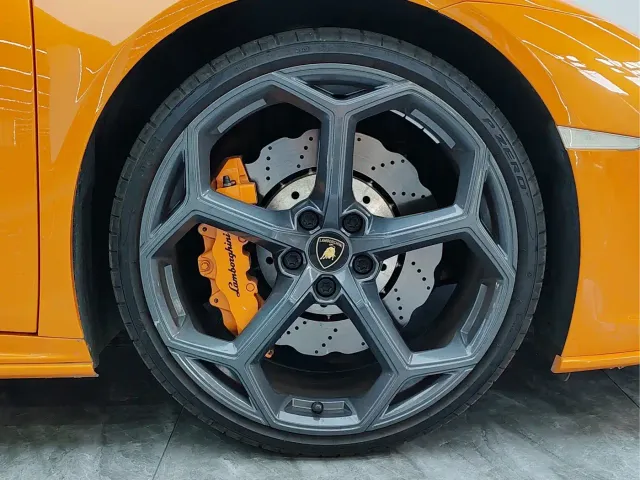 Lamborghini Huracan — Фото автомобиля 7