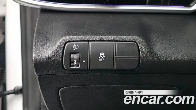 Hyundai AVANTE Новый Avante (CN7) — Фото автомобиля 25