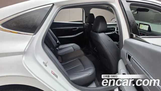 Hyundai Sonata — Фото автомобиля 17