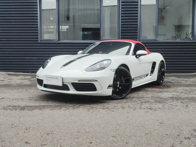 Фотография автомобиля — Porsche 718