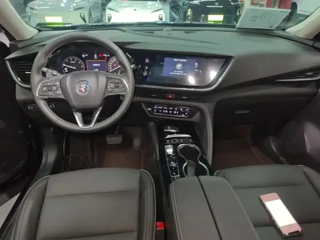 Buick Envision Plus — Фото автомобиля 9