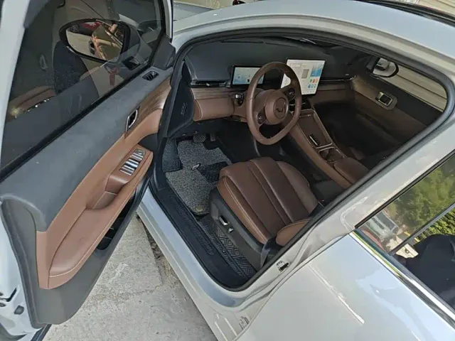 Wuling Starlight S — Фото автомобиля 15