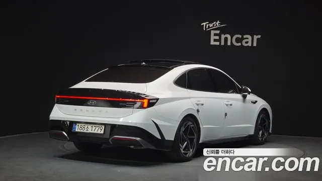Фотография автомобиля — Hyundai Sonata