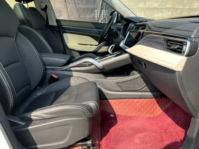 Geely Boyue — Фото автомобиля 12
