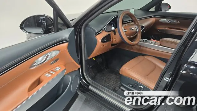 Genesis GV70 2.5T Бензин 2WD — Фото автомобиля 10