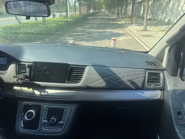Maxus G20 — Фото автомобиля 12