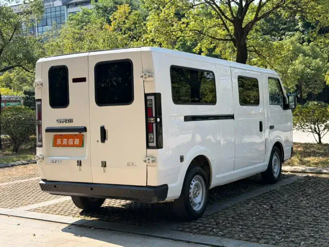 Shineray Xinyuan E3L — Фото автомобиля 6