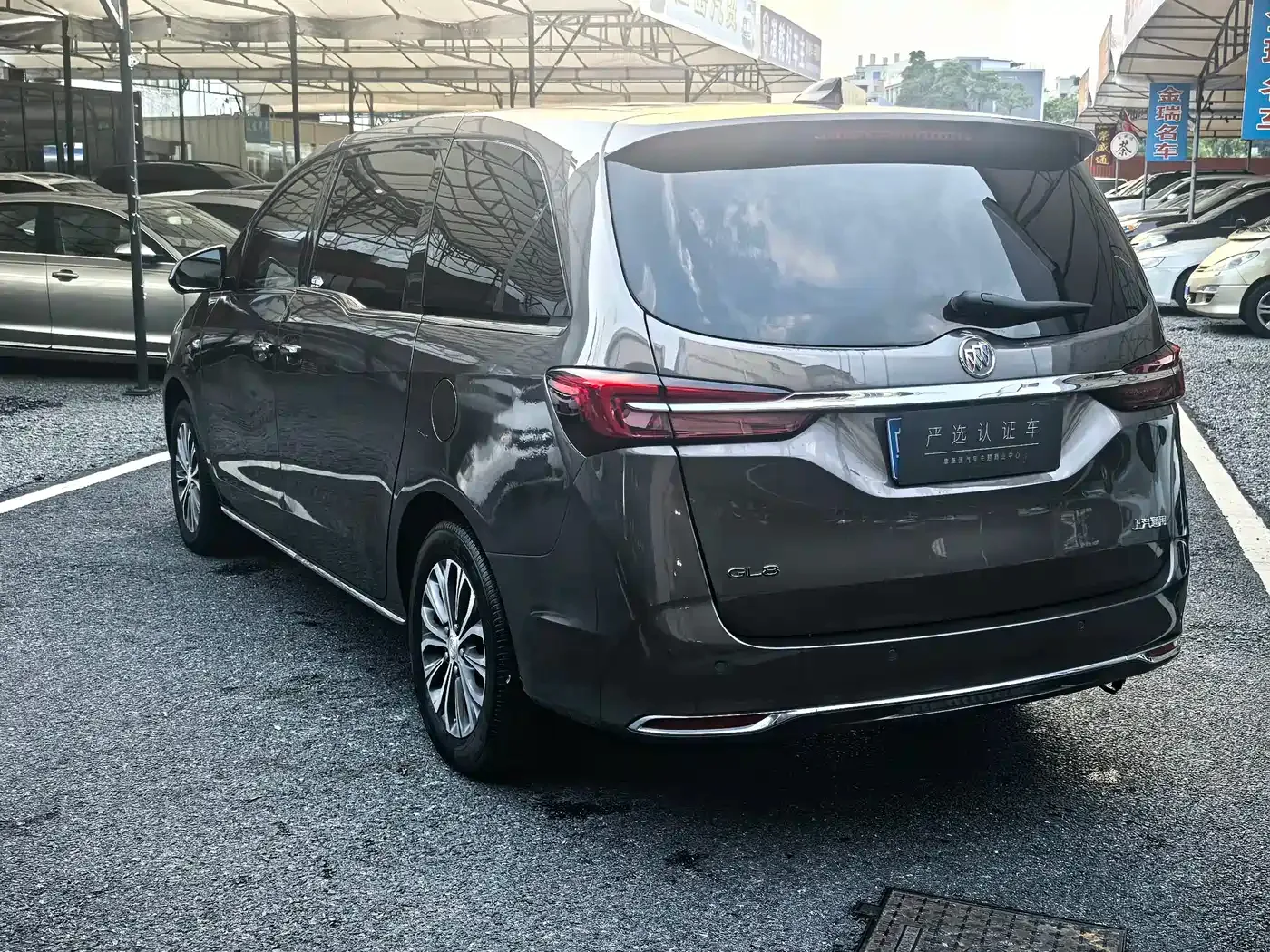 Buick Buick GL8 2023 Land Business Class 652T Luxury — Фото автомобиля 4