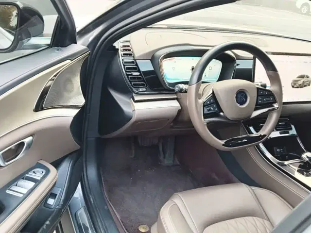BYD Han — Фото автомобиля 15