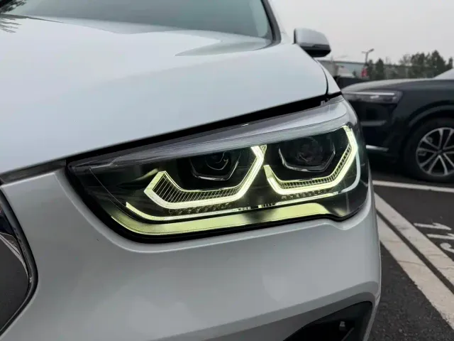 BMW X1 — Фото автомобиля 4