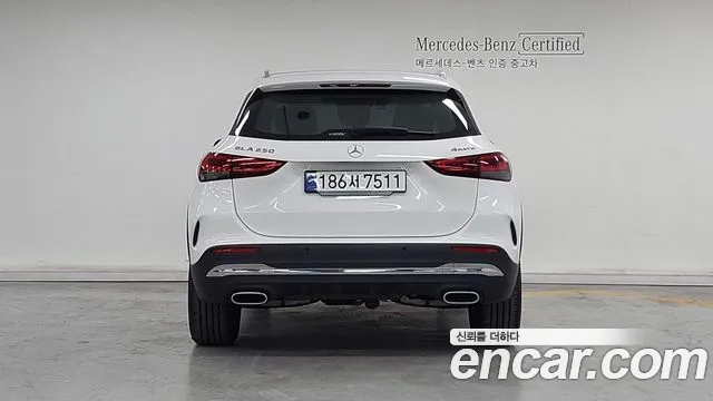 Mercedes-Benz GLA-Class — Фото автомобиля 4