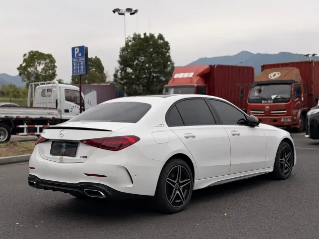 Mercedes-Benz C-Class — Фото автомобиля 14