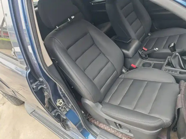 Isuzu TAGA Daka H — Фото автомобиля 24