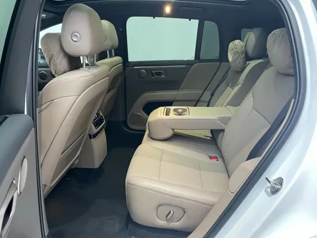 Li Auto i6 — Фото автомобиля 6