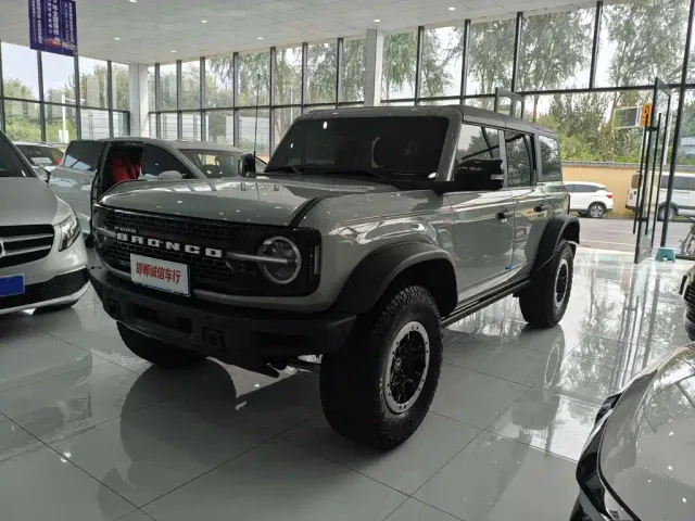Фотография автомобиля — Ford Bronco