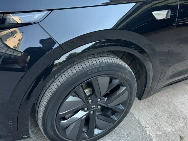 Li Auto L7 — Фото автомобиля 7