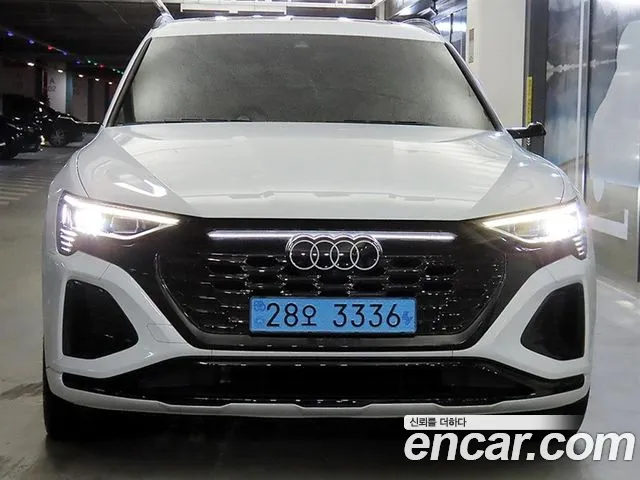 Audi Q8 e-tron — Фото автомобиля 2