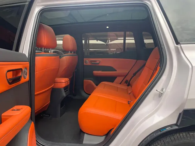 Toyota BoZhi 3X — Фото автомобиля 16