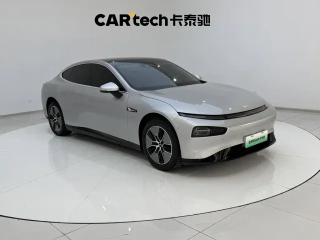 Xpeng P7 — Фото автомобиля 2