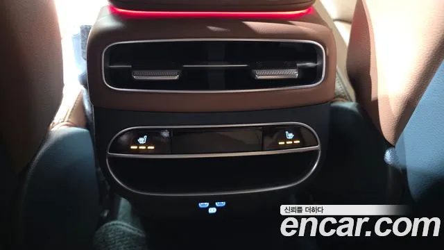 Genesis GV70 — Фото автомобиля 18
