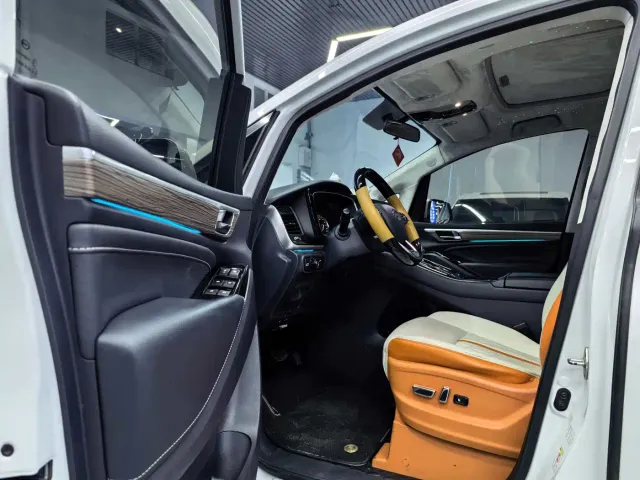 GAC Trumpchi M8 — Фото автомобиля 4