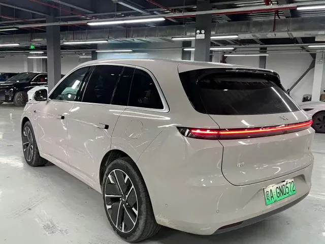 Li Auto L6 — Фото автомобиля 5