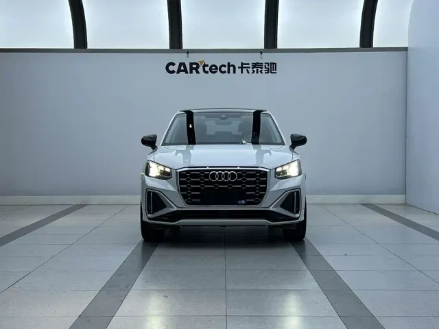 Audi Q2L — Фото автомобиля 2