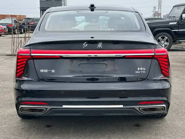 Hongqi H5 — Фото автомобиля 4