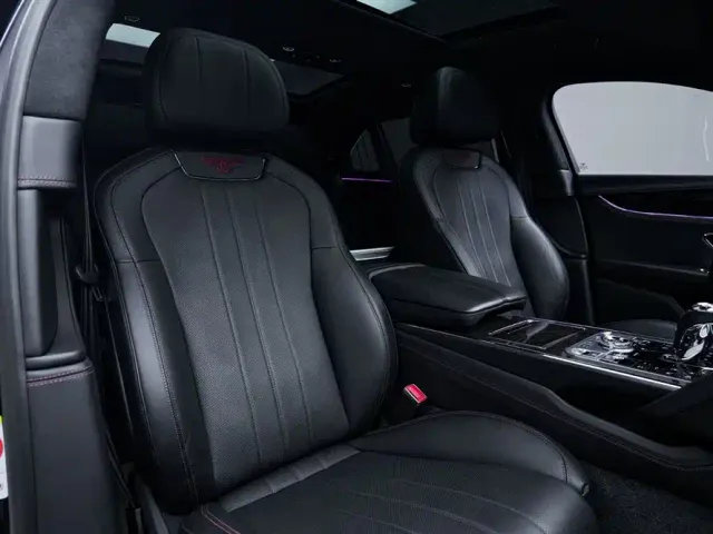 Bentley Flying Spur — Фото автомобиля 11