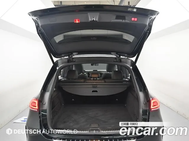 Mercedes-Benz GLE-Class — Фото автомобиля 18