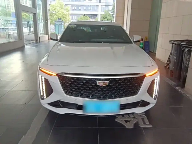Cadillac CT6 — Фото автомобиля 2