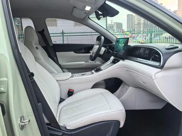 Geely Starry Wish — Фото автомобиля 11