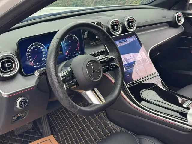 Mercedes-Benz C-Class — Фото автомобиля 7