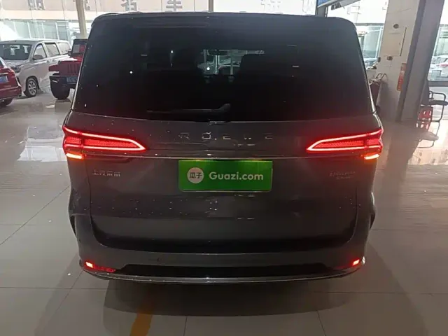 Roewe iMAX8 — Фото автомобиля 5