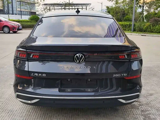 Volkswagen Lamando — Фото автомобиля 8