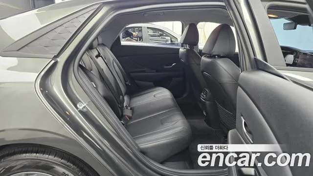 Hyundai Avante CN7 — Фото автомобиля 17