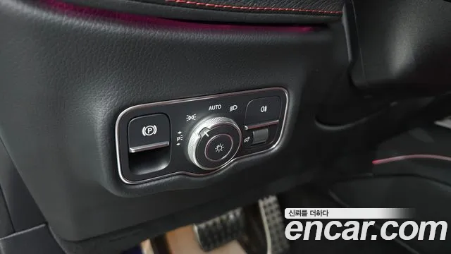 Mercedes-Benz G-Class — Фото автомобиля 18