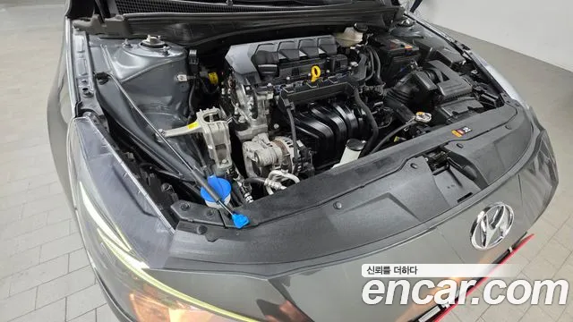 Hyundai Avante CN7 — Фото автомобиля 9