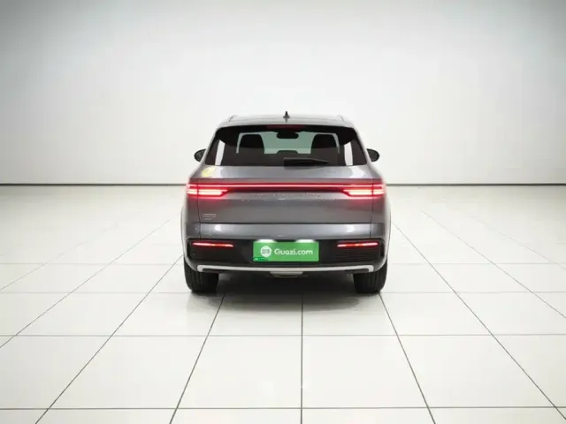 BYD Song Pro — Фото автомобиля 3