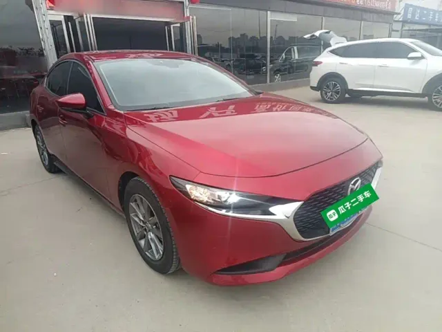 Mazda Axela — Фото автомобиля 3