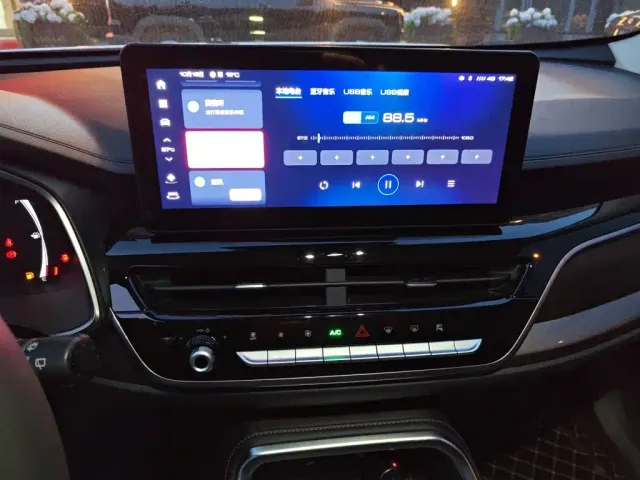 Haval H6 — Фото автомобиля 9