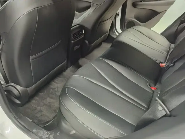 BYD Seal 05 DM-i — Фото автомобиля 9