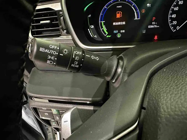Honda Elysion — Фото автомобиля 12