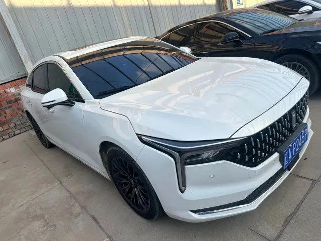 Bestune B70 — Фото автомобиля 3