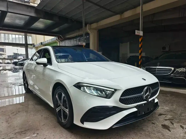 Mercedes-Benz A-Class — Фото автомобиля 3