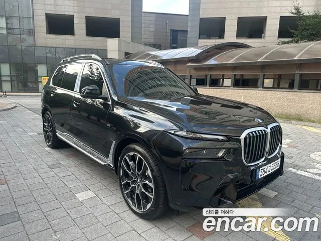Фотография автомобиля — BMW X7 G07