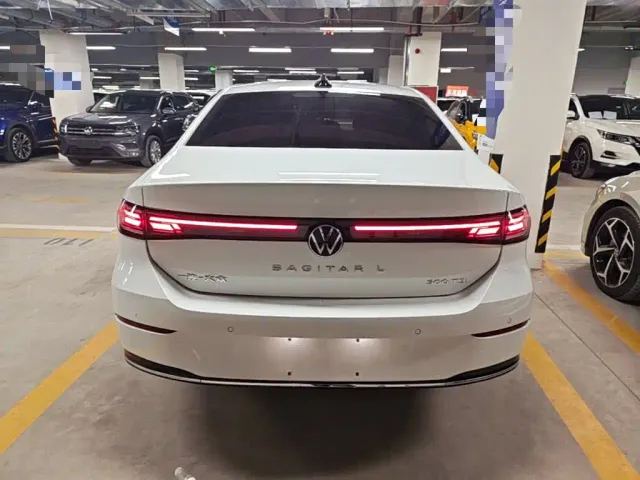 Volkswagen Sagitar — Фото автомобиля 5