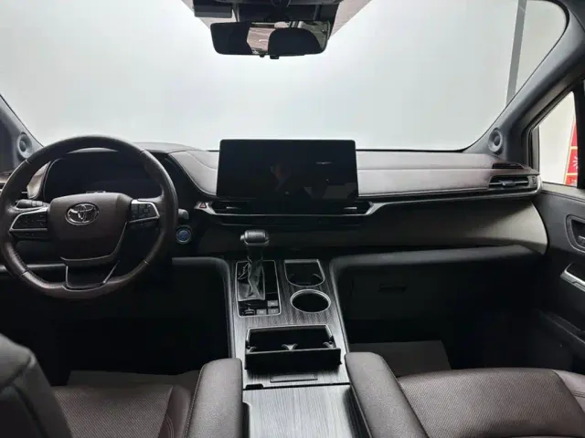 Toyota Granvia — Фото автомобиля 8